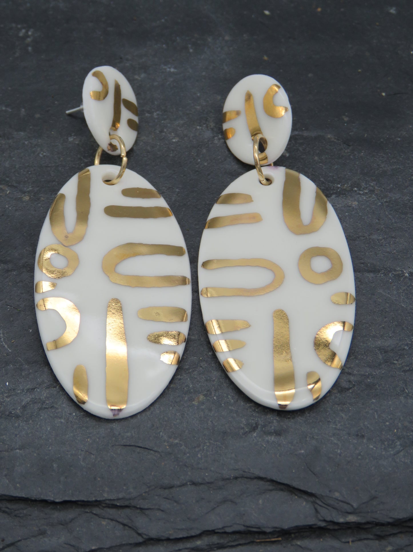 Porcelain pendant earrings with gold lustre