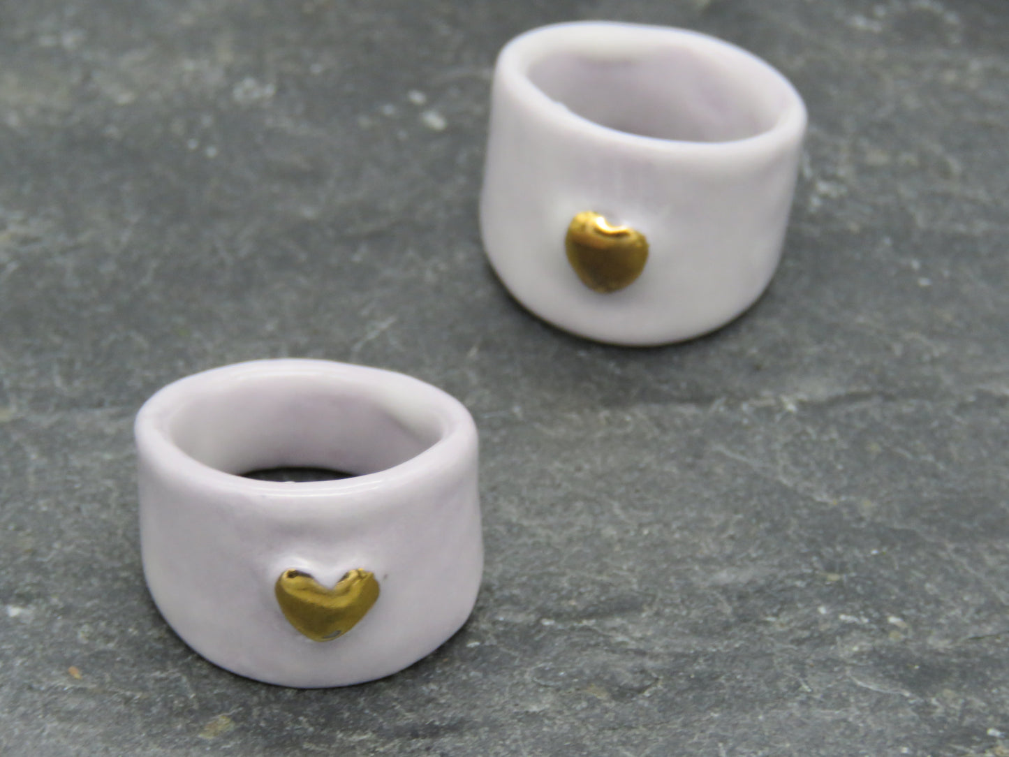 Lilac Porcelain ring with small heart Size L