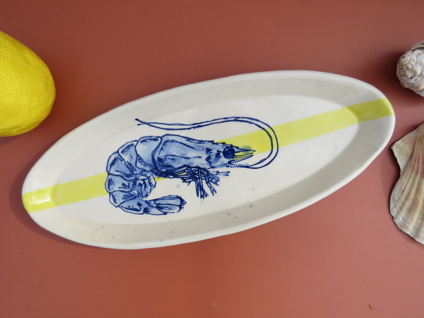 Oblong serving dish with prawn