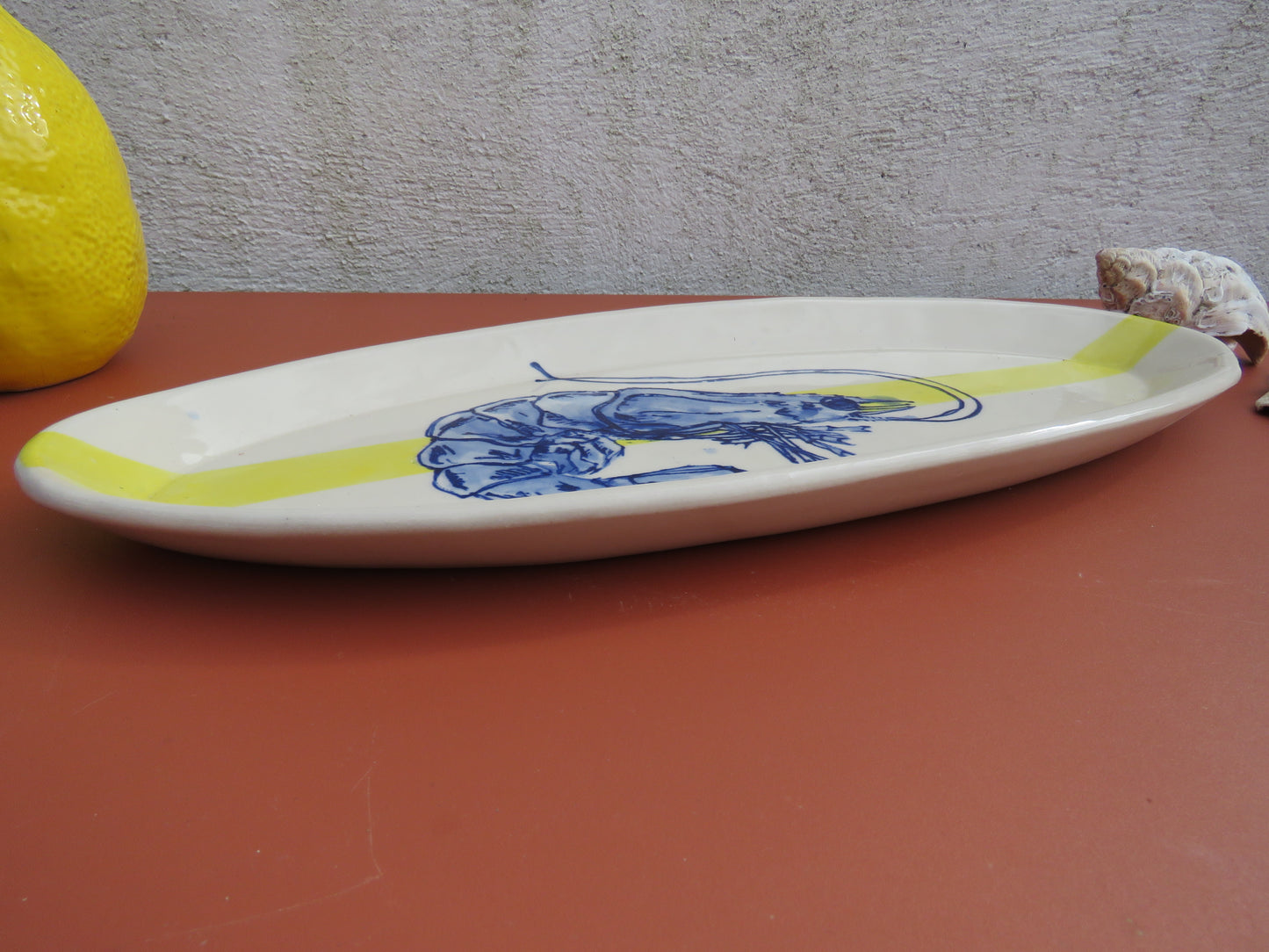 Oblong serving dish with prawn