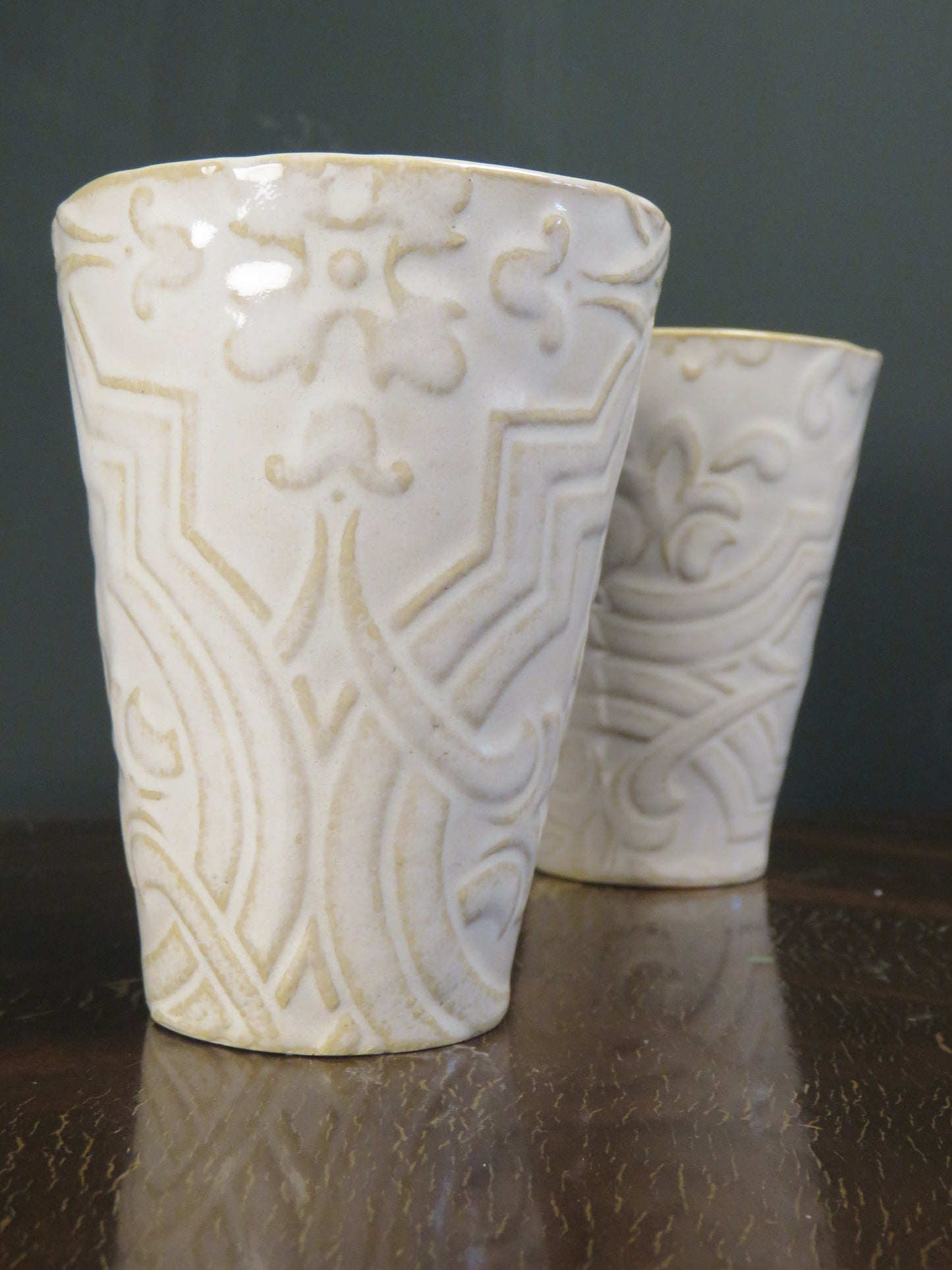 "More than homemakers" Tumbler - Flock wallpaper