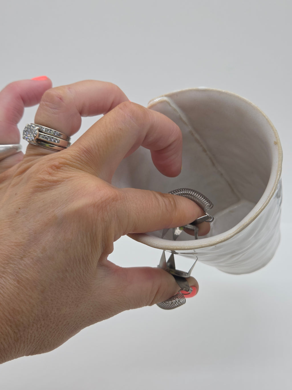 Glazing finger tongs