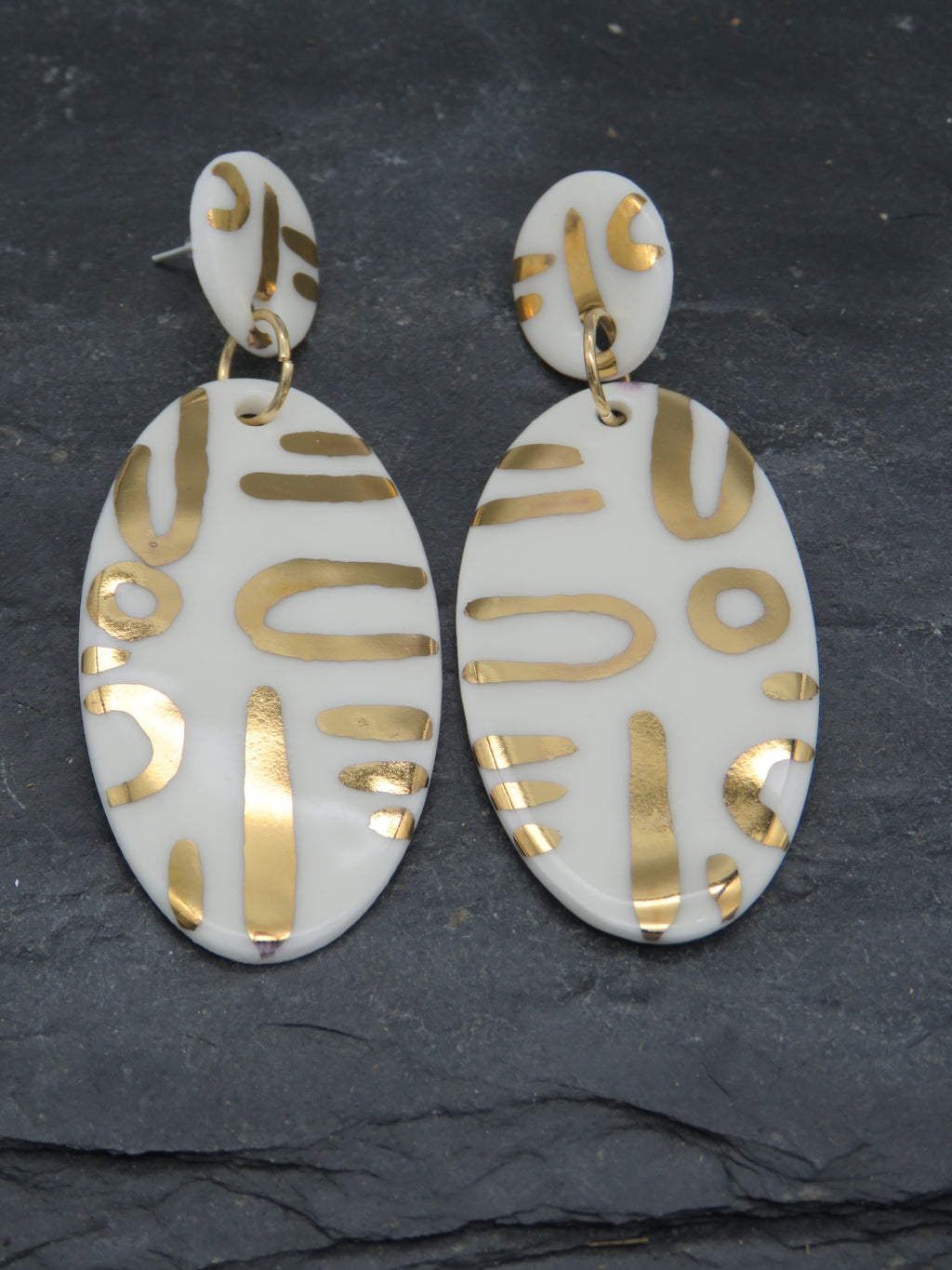 Porcelain pendant earrings with gold lustre