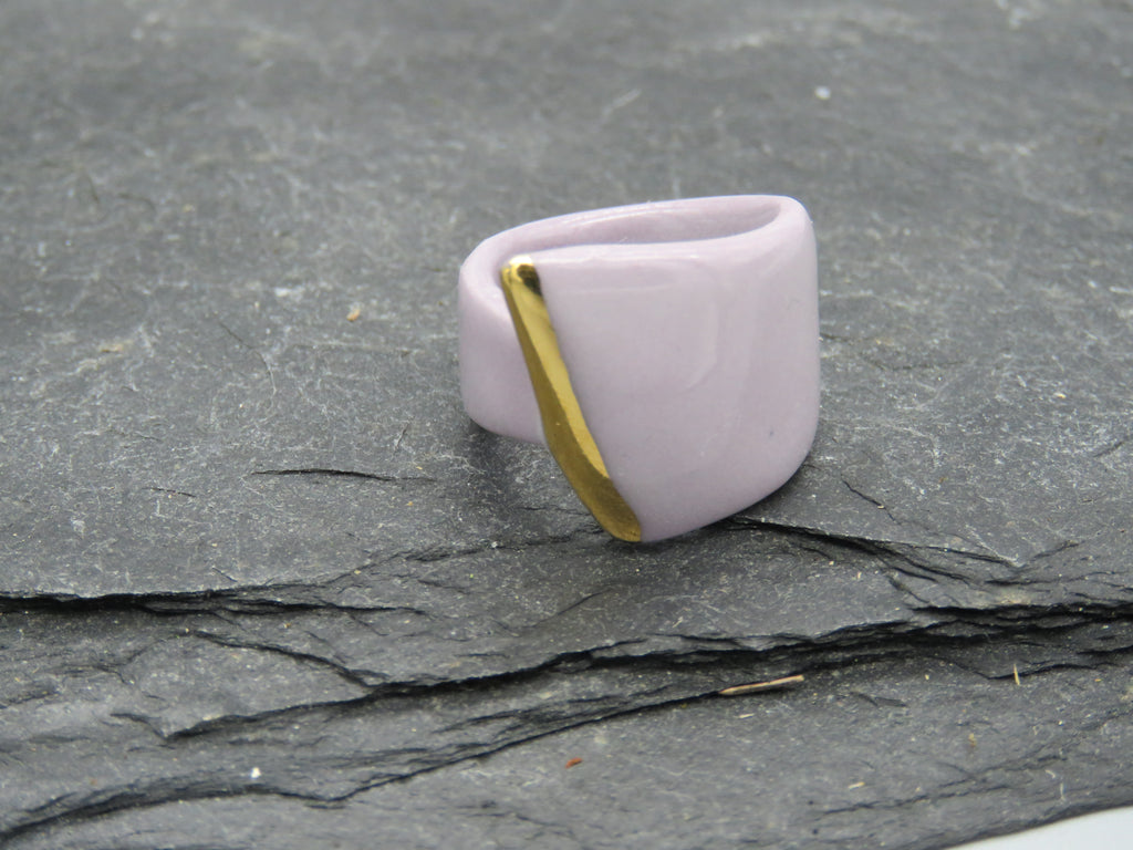 Lilac and gold asymmetric ring Size J