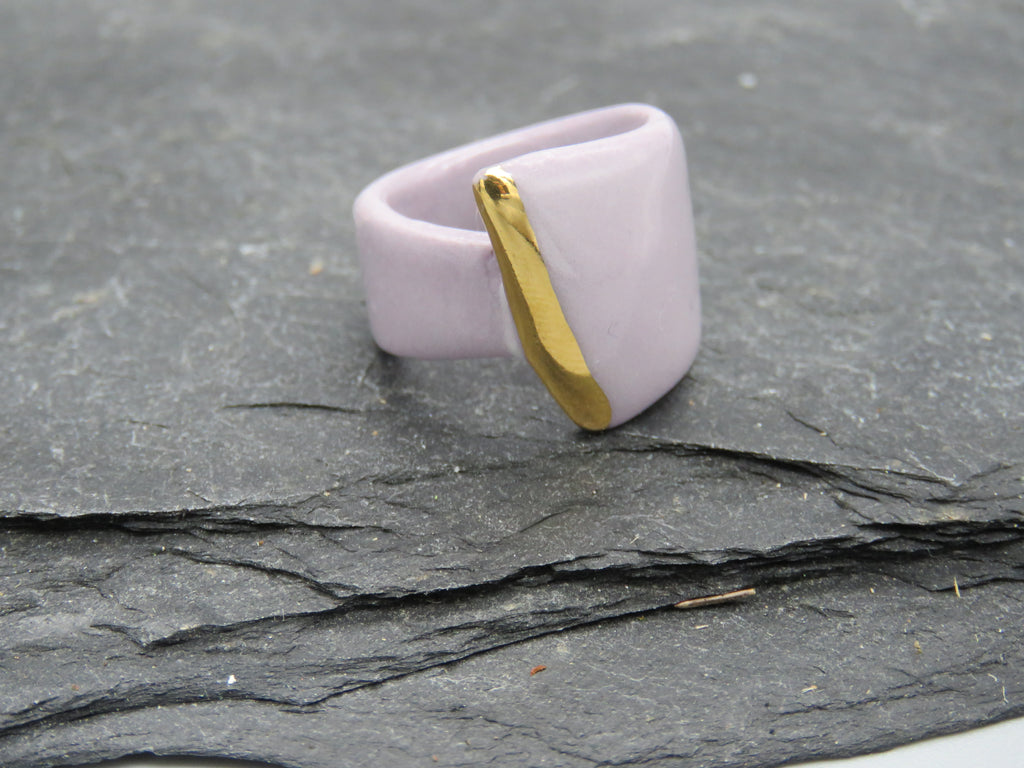 Lilac and gold asymmetric ring Size J