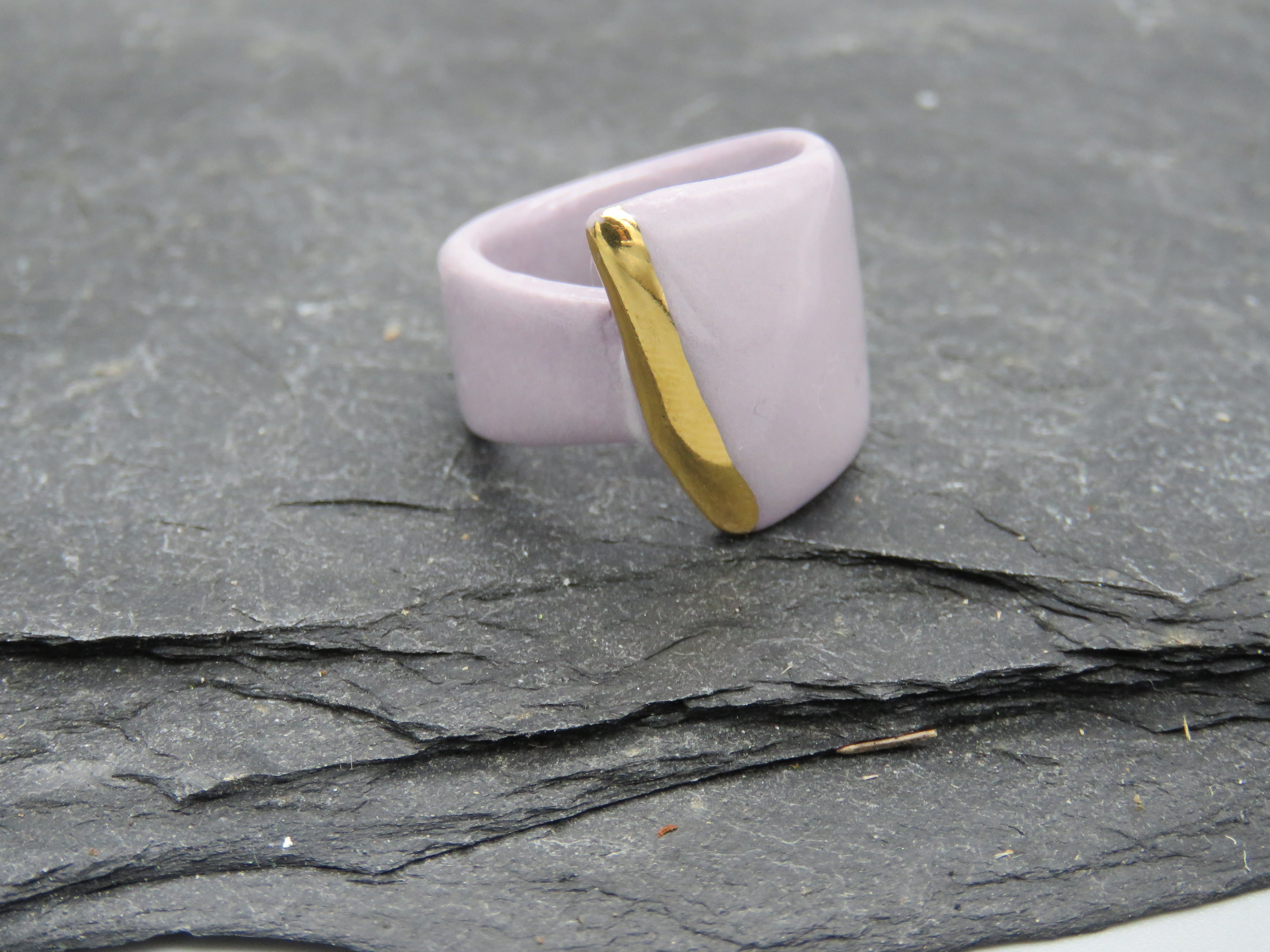 Lilac and gold asymmetric ring Size O1/2