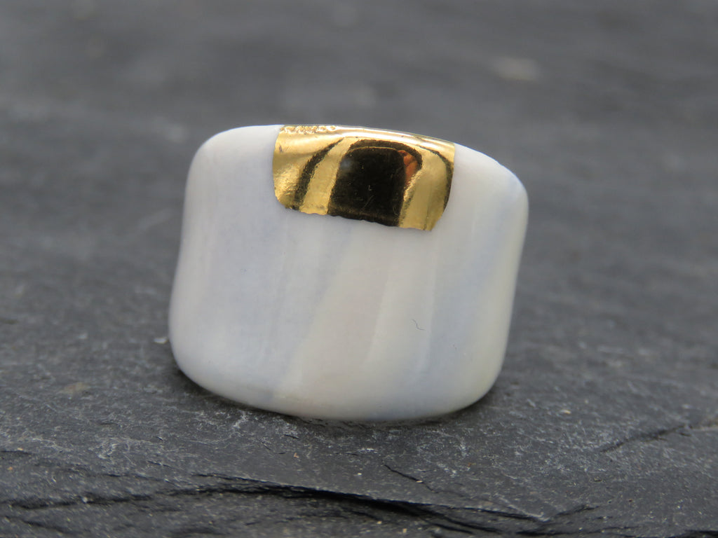 Marbled Ring with Gold Size P