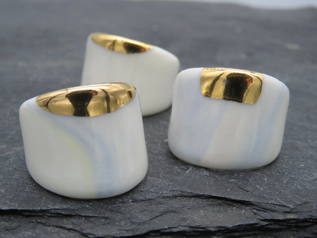 Marbled Ring with Gold Size P