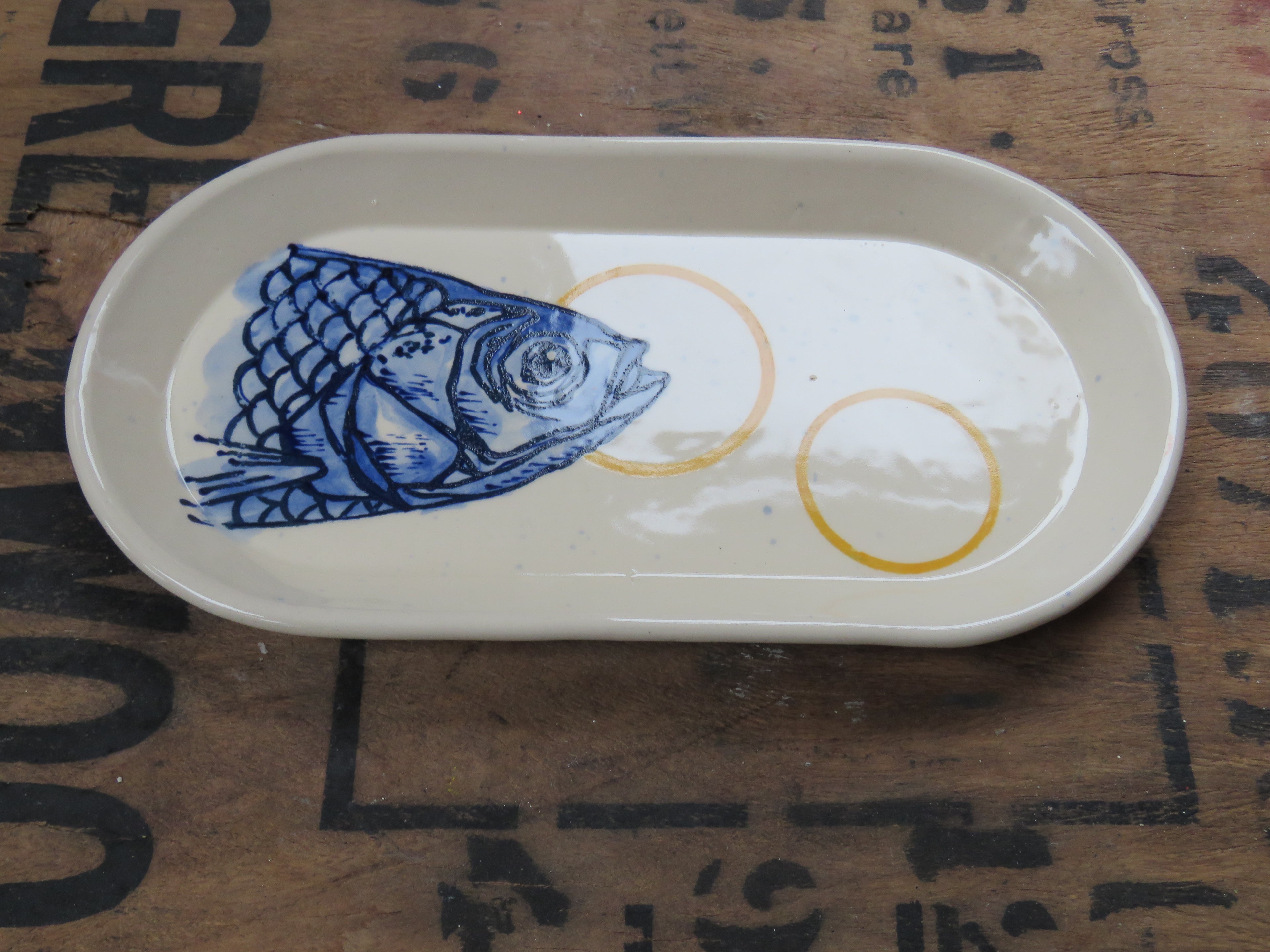 Small oblong Fish dish