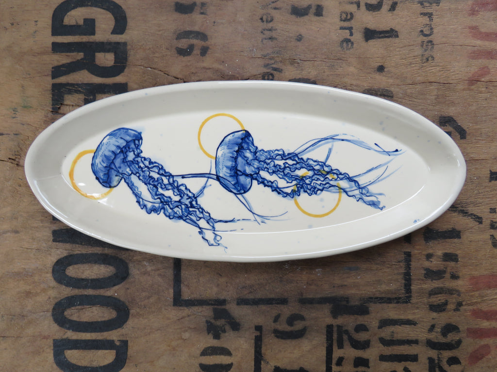 Oblong serving dish with Jelly fish
