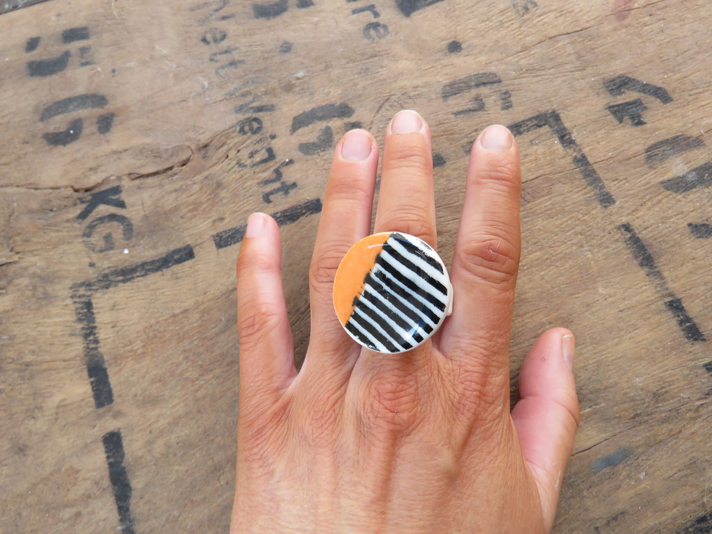 Porcelain Ring Size T