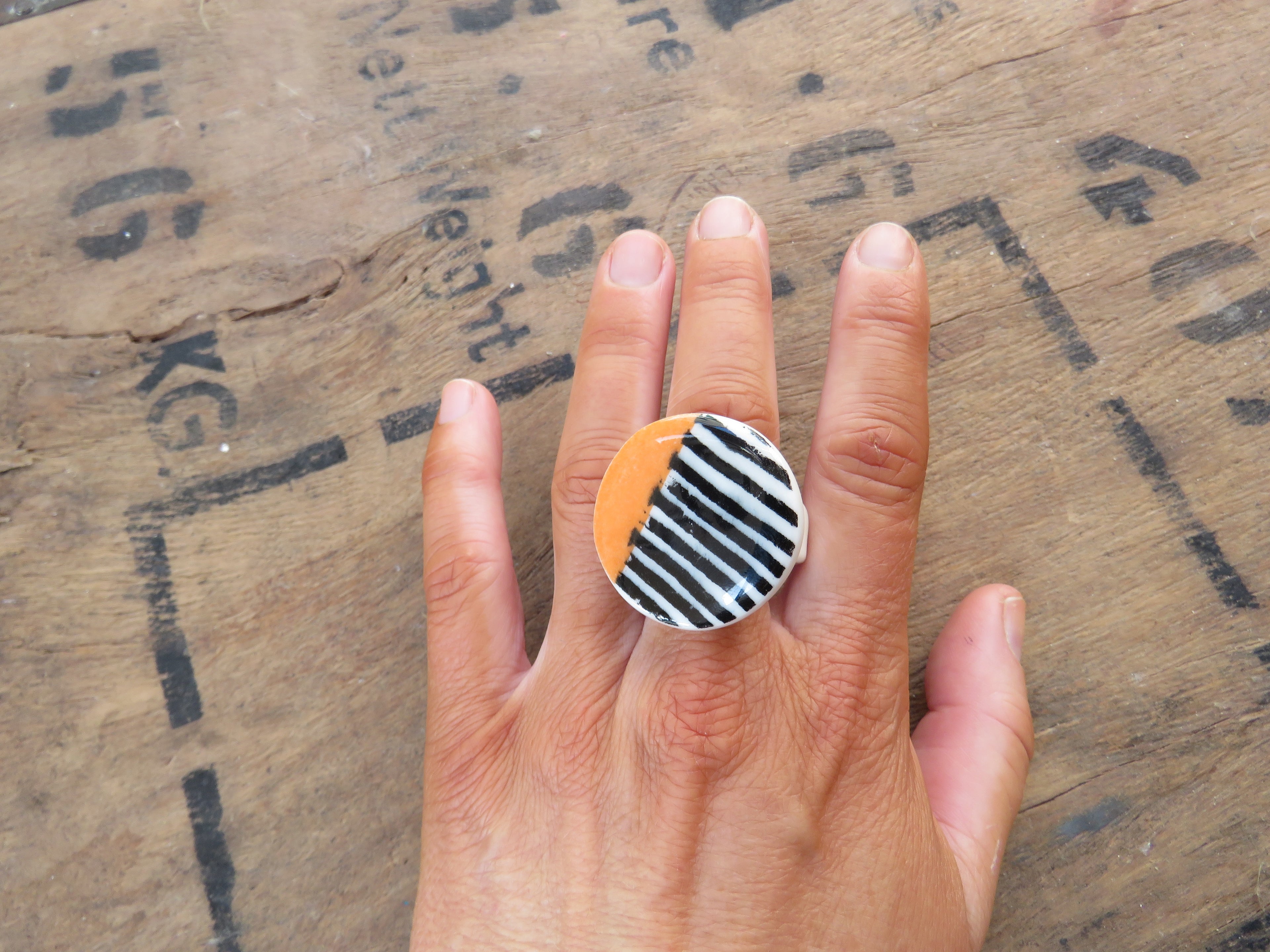 Porcelain Ring Size T