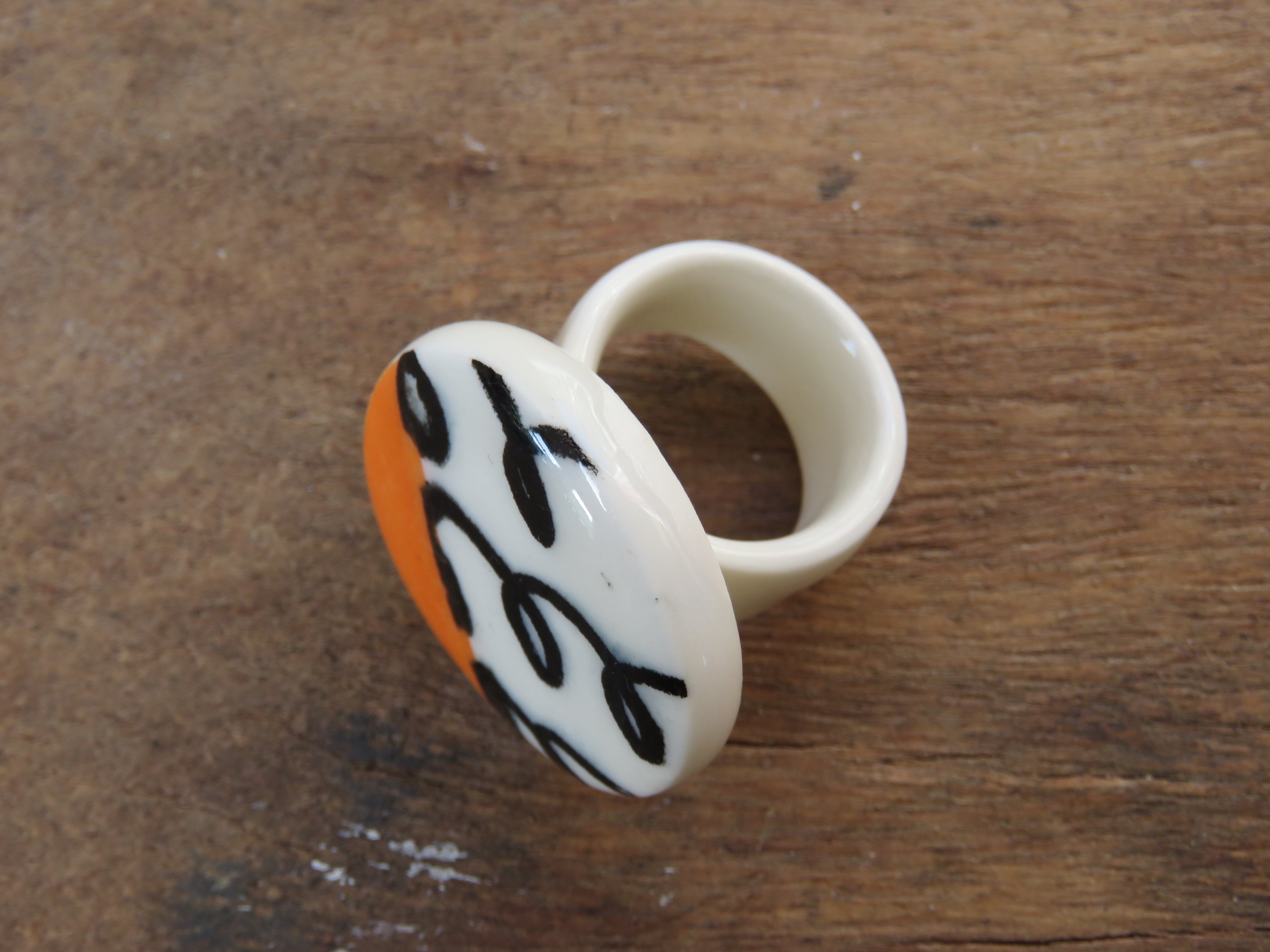 Porcelain Ring Size Q