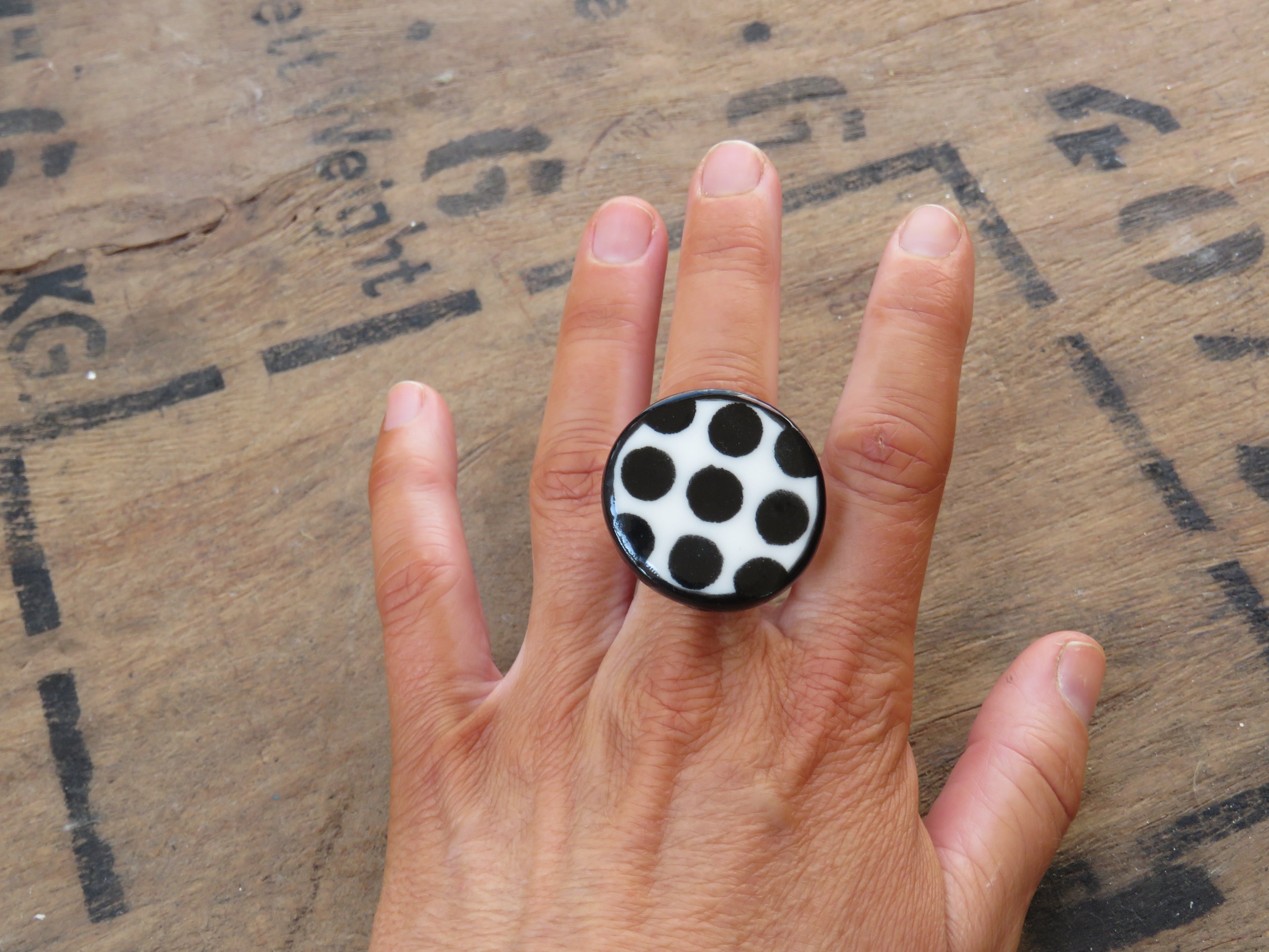 Porcelain Ring Size V