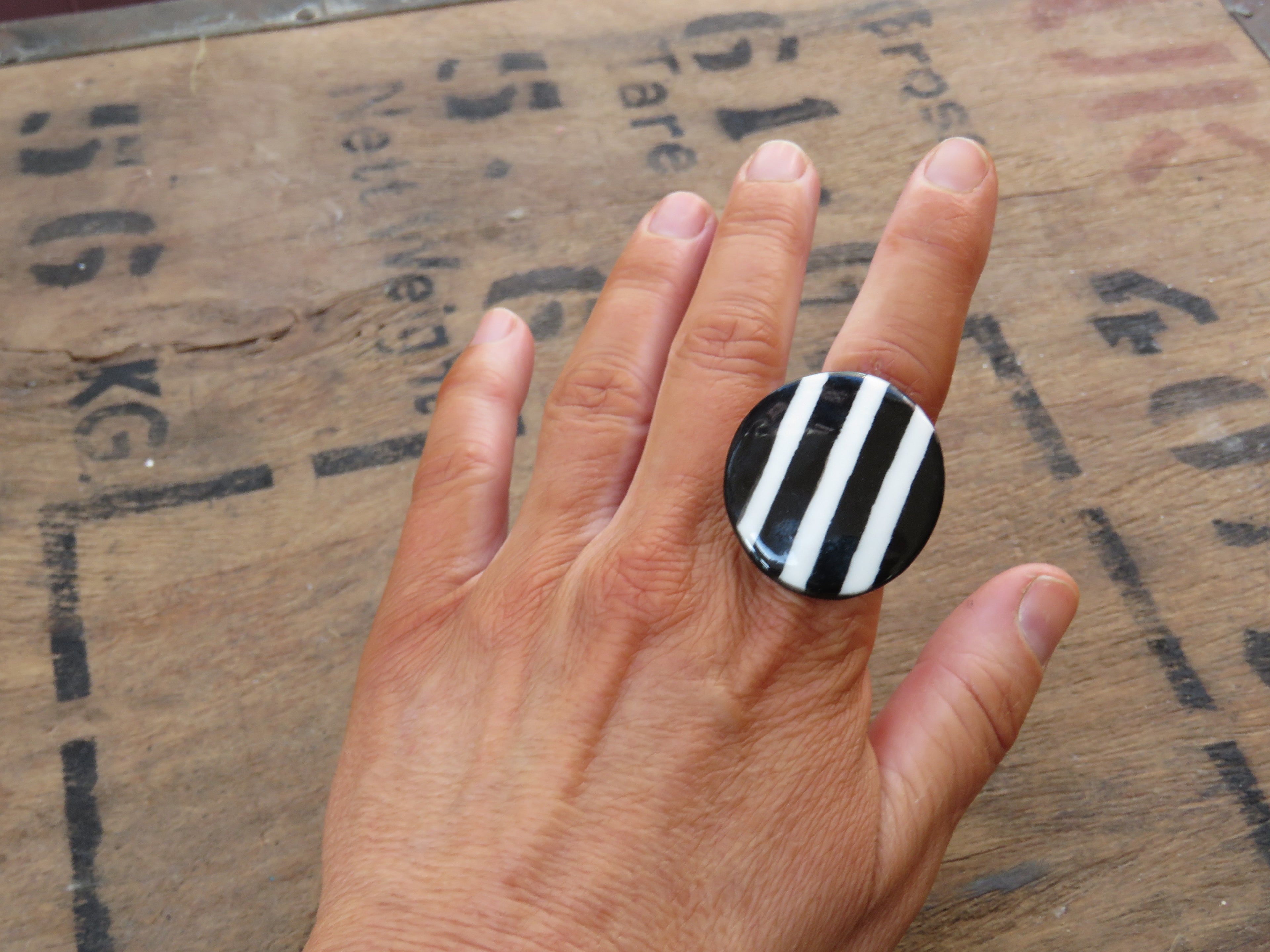 Porcelain Ring Size W