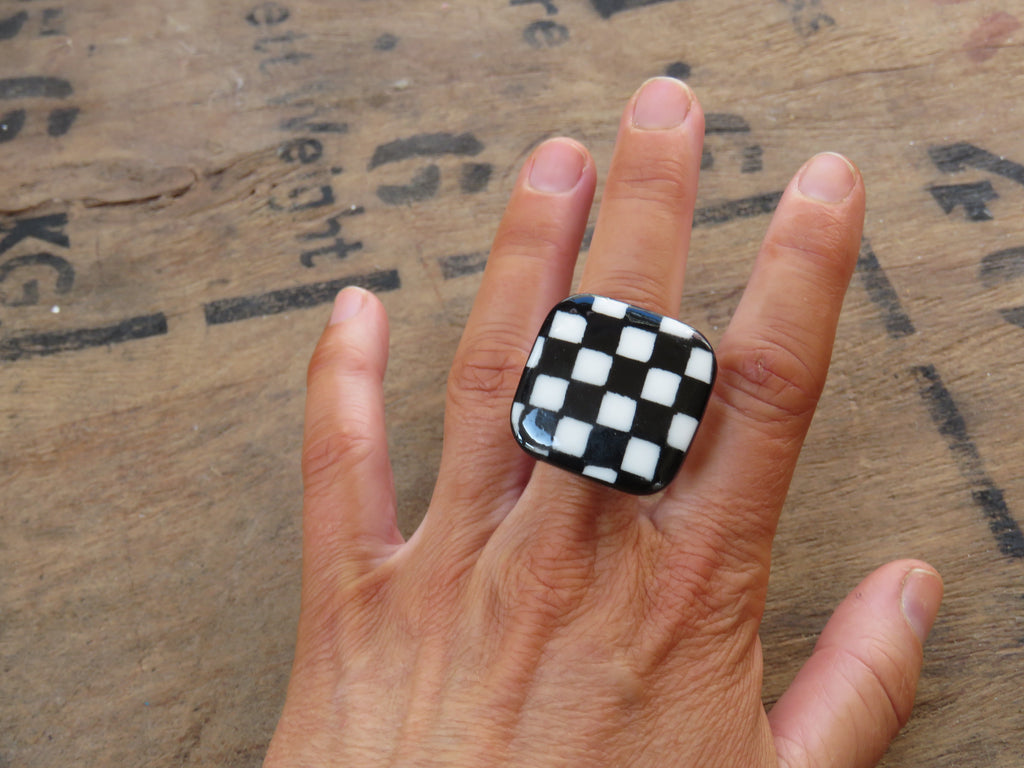 Porcelain Ring Size R