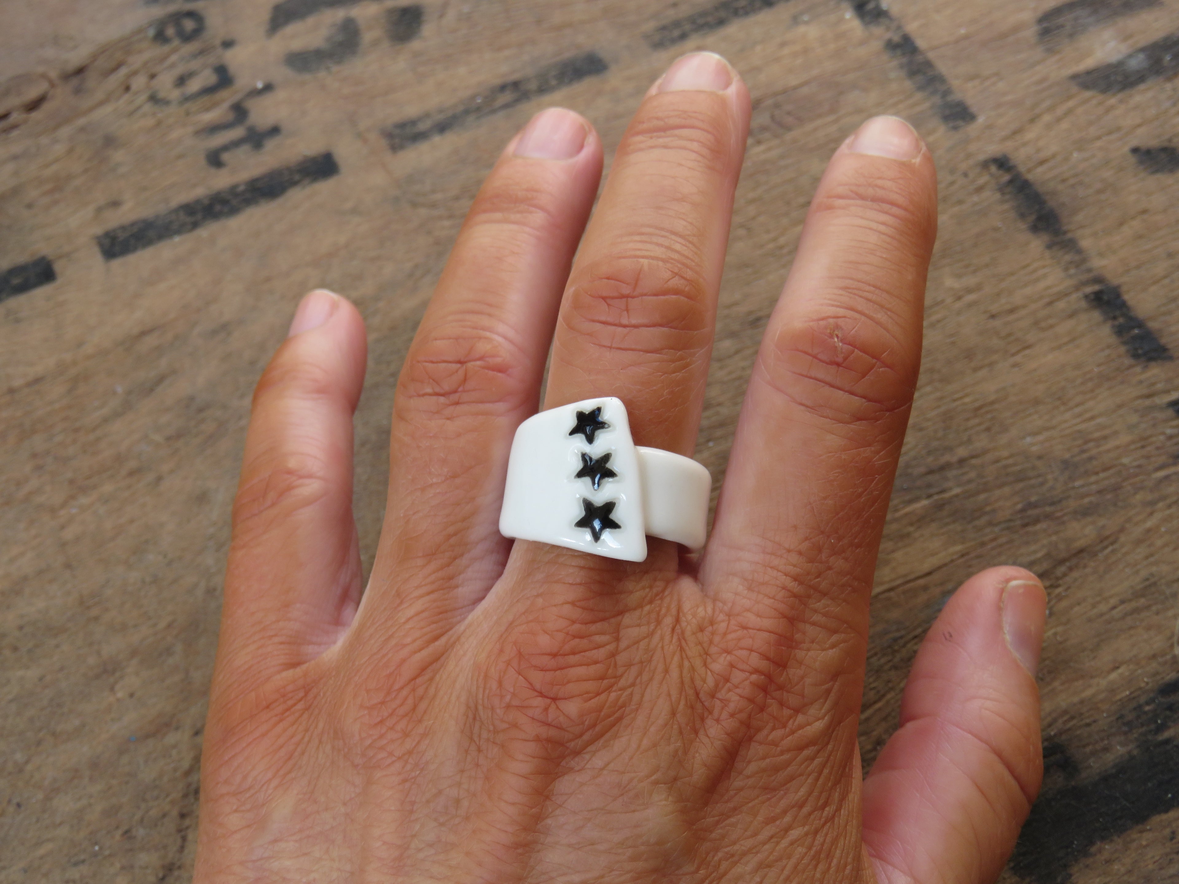 Porcelain Ring Size R